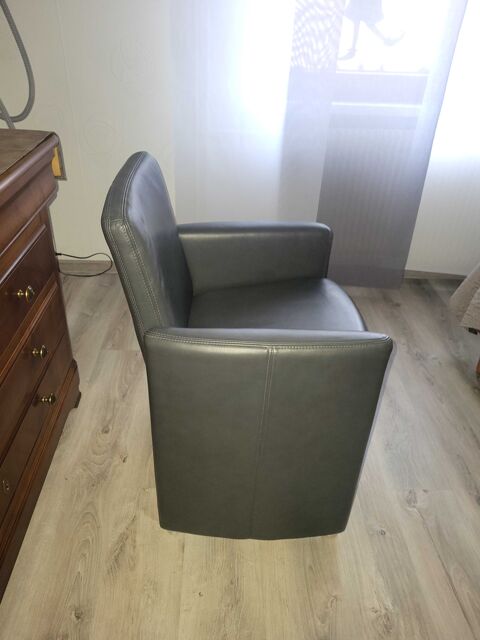 Magnifique fauteuil cuir en excellent tat. W.Schillig. 150 Bollwiller (68)