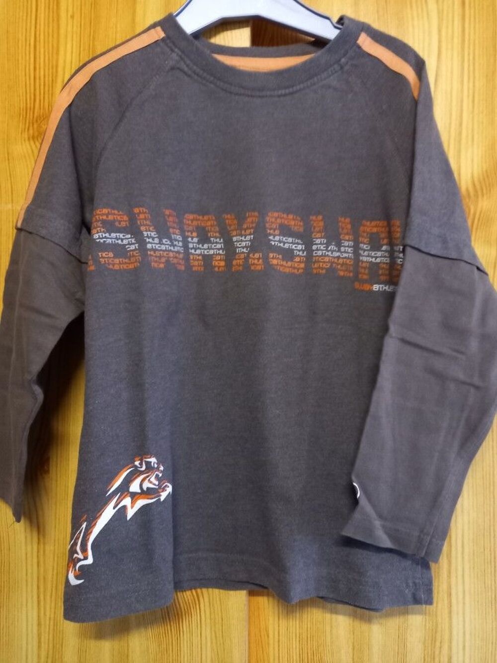 Tee-shirt manches longues marron marque Sport way 6 ans Vêtements enfants