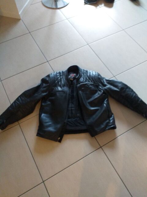 Blouson cuire moto 70 Montigne Sur Moine (49)