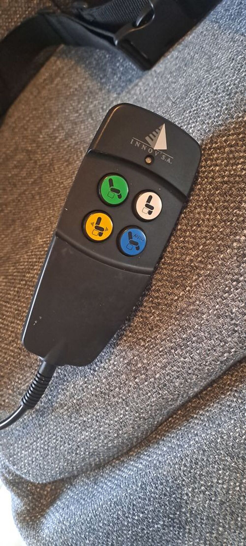 Fauteuil neuf &eacute;lectrique avec t&eacute;l&eacute;commande Meubles