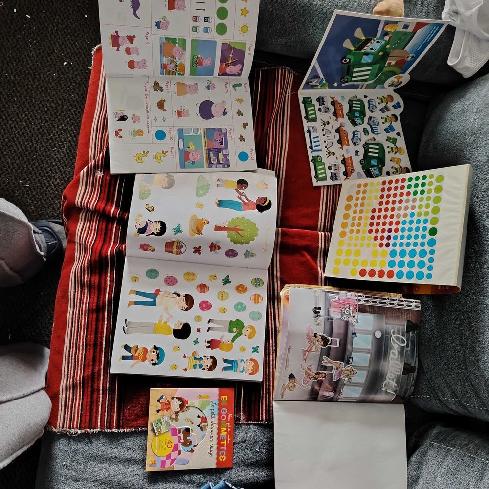 Lot livres enfants 3 ans. Livres et BD