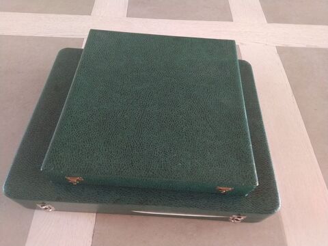 M�nag�re m�tal argent� 49 pi�ces marque SOH PARIS 120 Brive-la-Gaillarde (19)