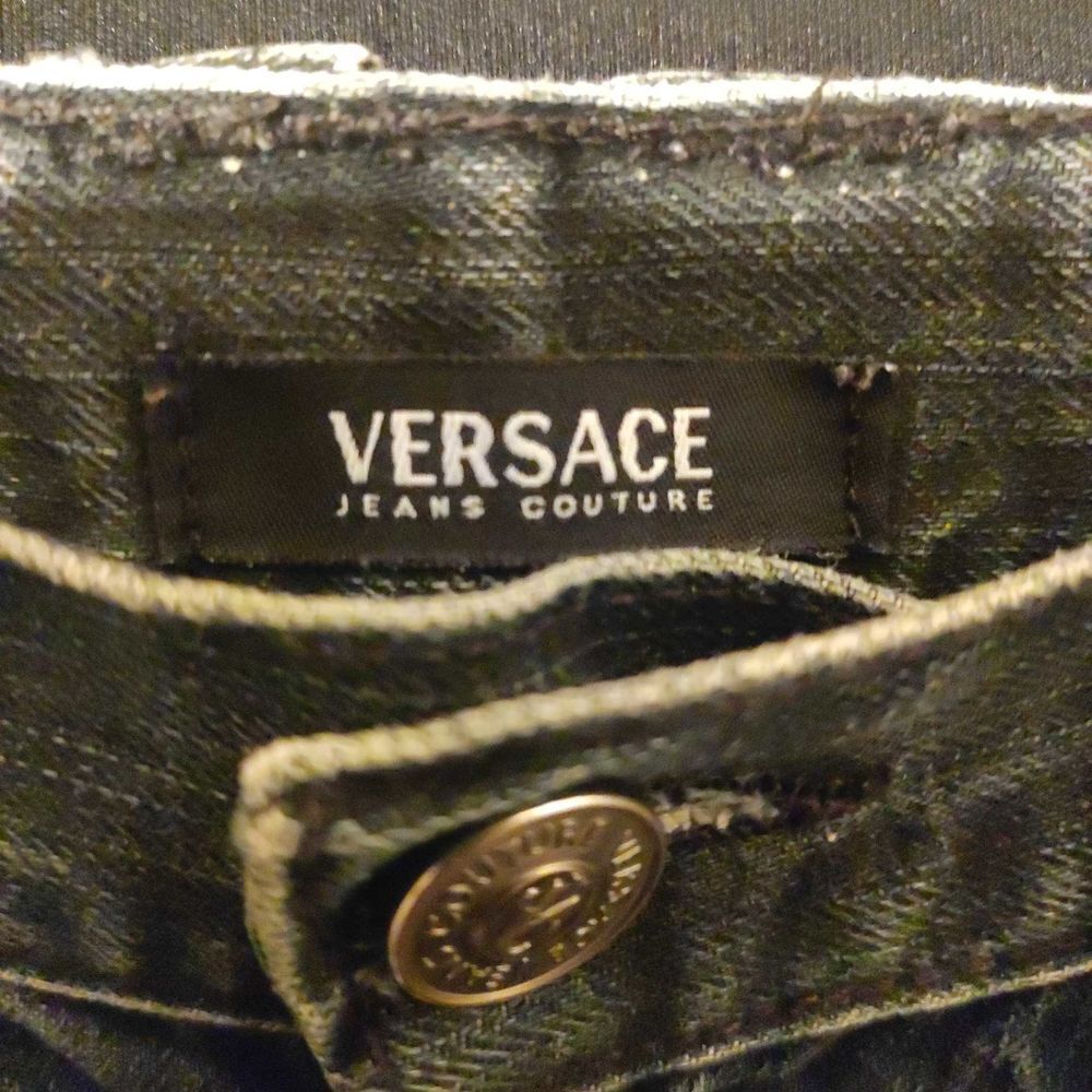 Pantalon jean haut de gamme tr&egrave;s bon &eacute;tat Vêtements