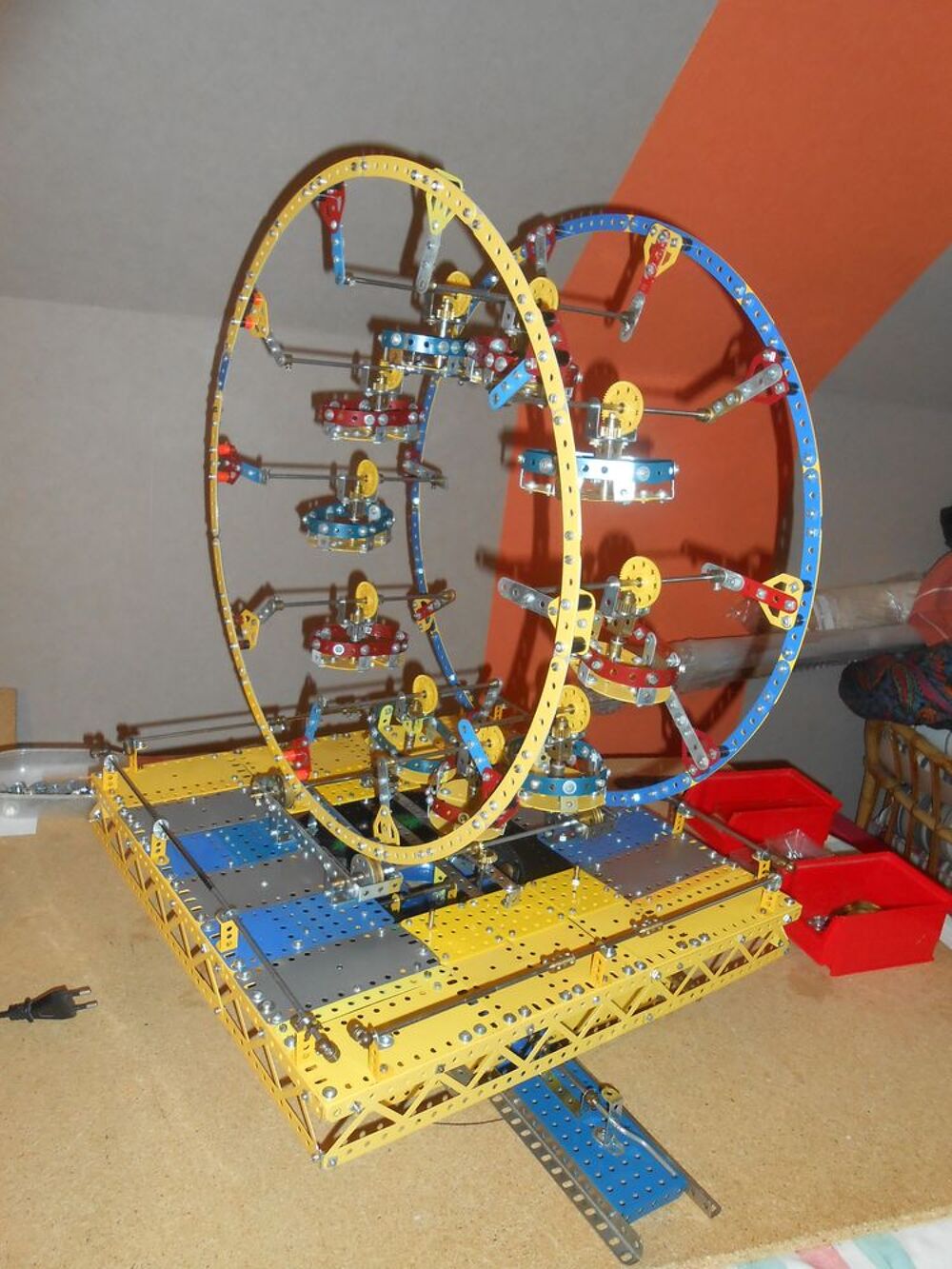Man&egrave;ge Meccano &quot; TOUTOURNE &quot; Jeux / jouets