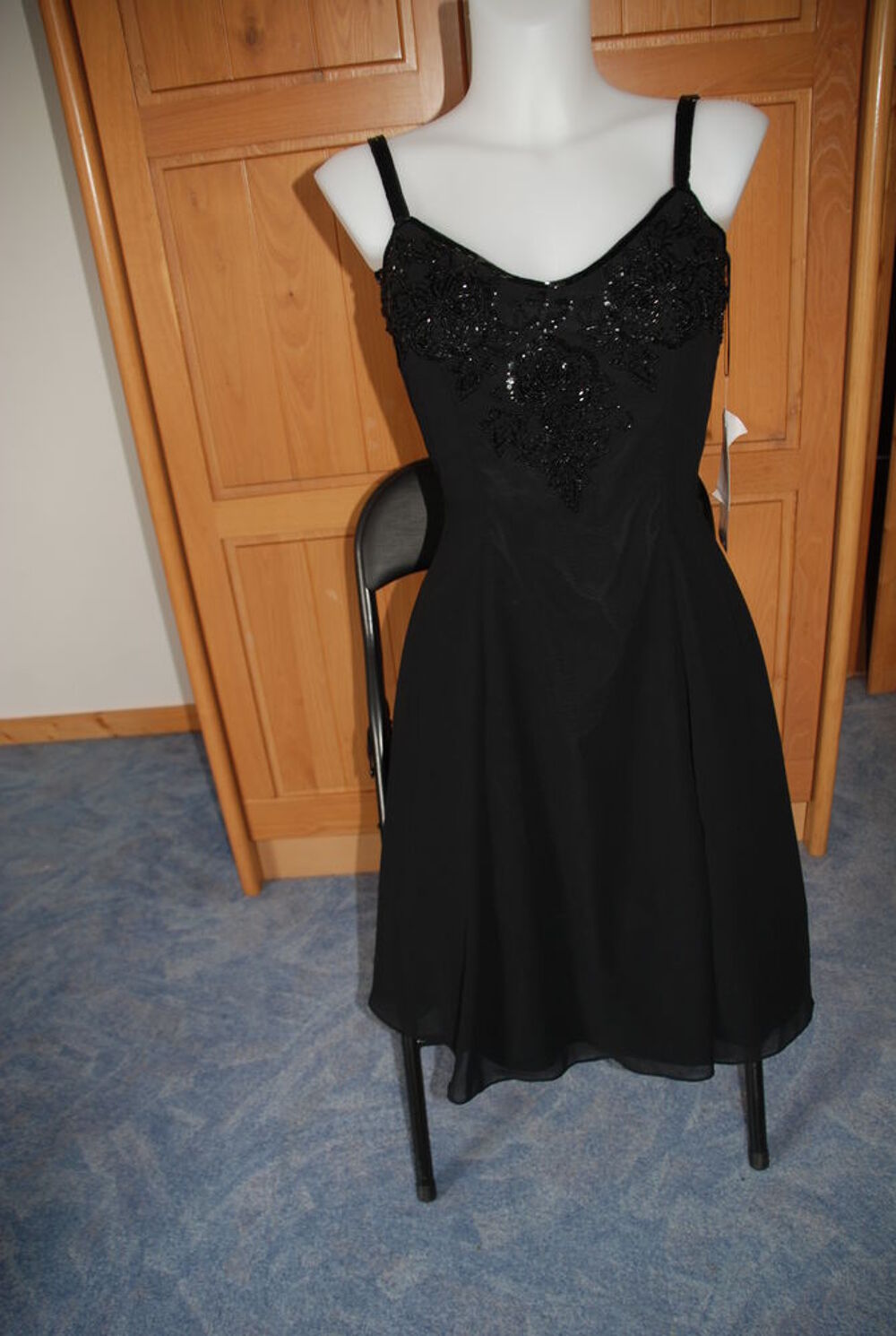 Robe de cocktail Vêtements