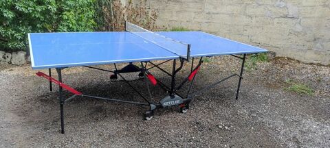 Table de Ping-Pong pliable sur roulettes de marque KETTLER Saint-Dizier (52)