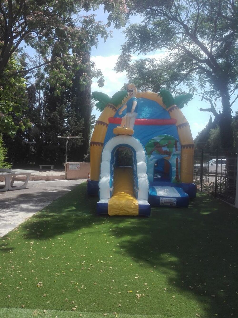   Camping 3 étoiles à Lunel (Hérault). Languedoc-Roussillon, Lunel (34400)
