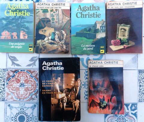 AGATHA CHRISTIE LOT DE 6 ROMANS POLICIERS
10 Castries (34)