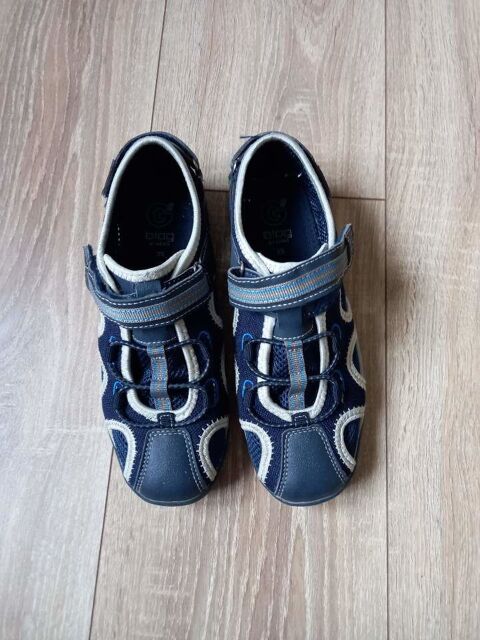 Basket bleu marque G�mo taille 35 12 Villiers (86)