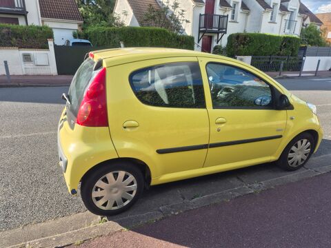 Peugeot 107 1.0e 12V 68ch BLUE LION Trendy