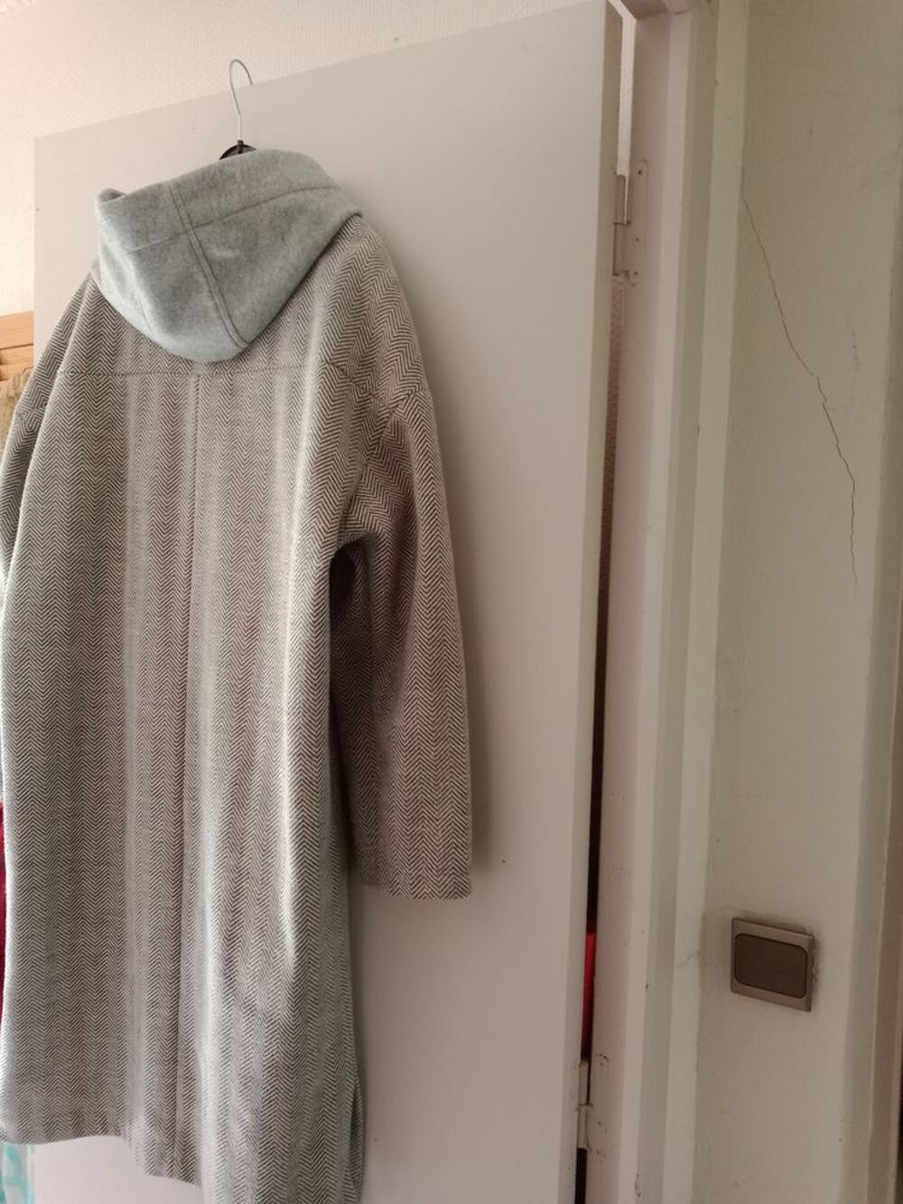 Manteau gris &agrave; capuche marque Promod Vtements