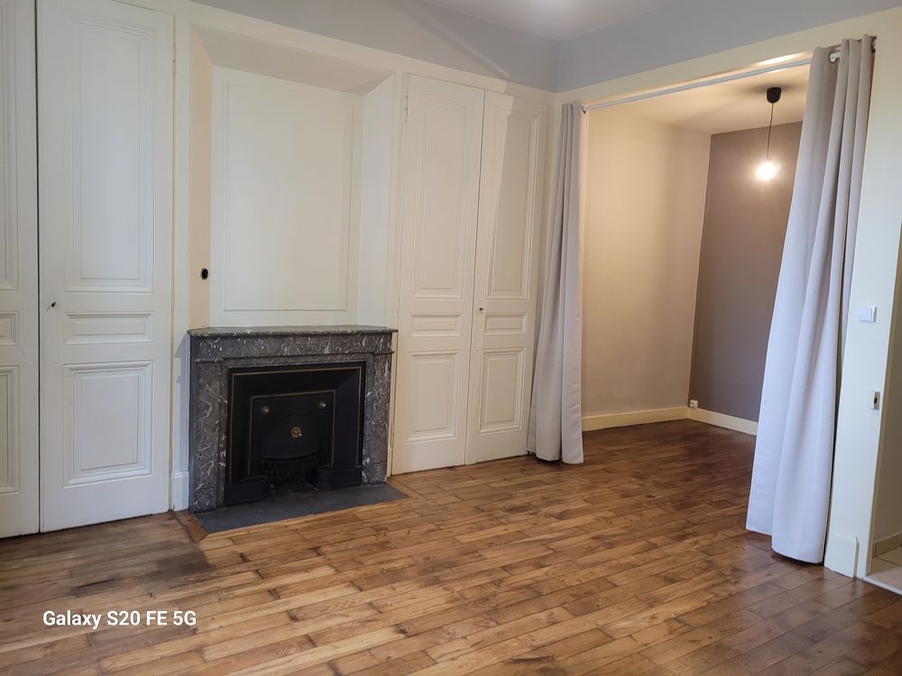 Location Appartement F1bis Rue de la Cité proche Ferrandière et Tolstoï Lyon 3