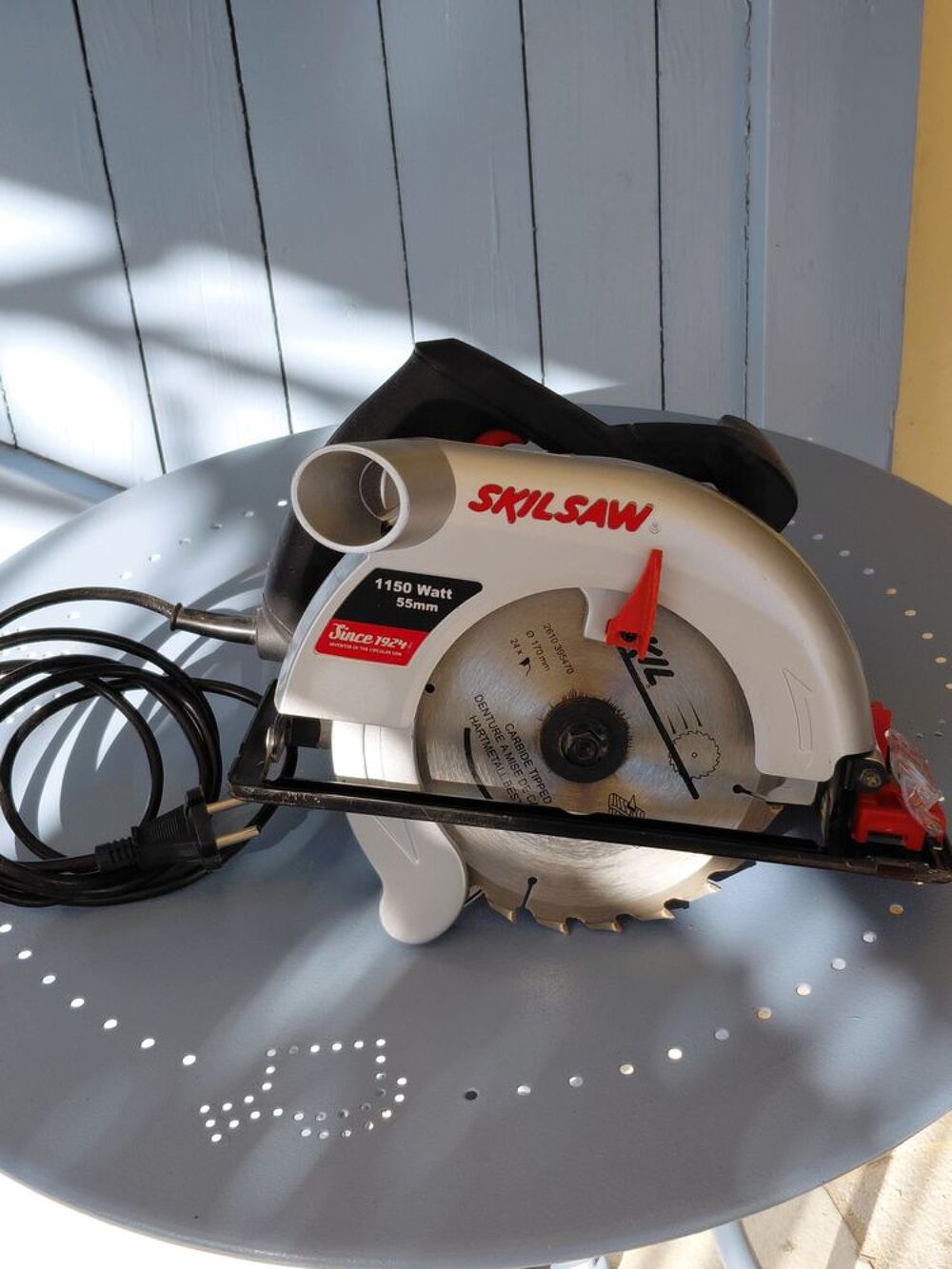 SCIE CIRCULAIRE SKIL SAW 1.150 WATTS Bricolage