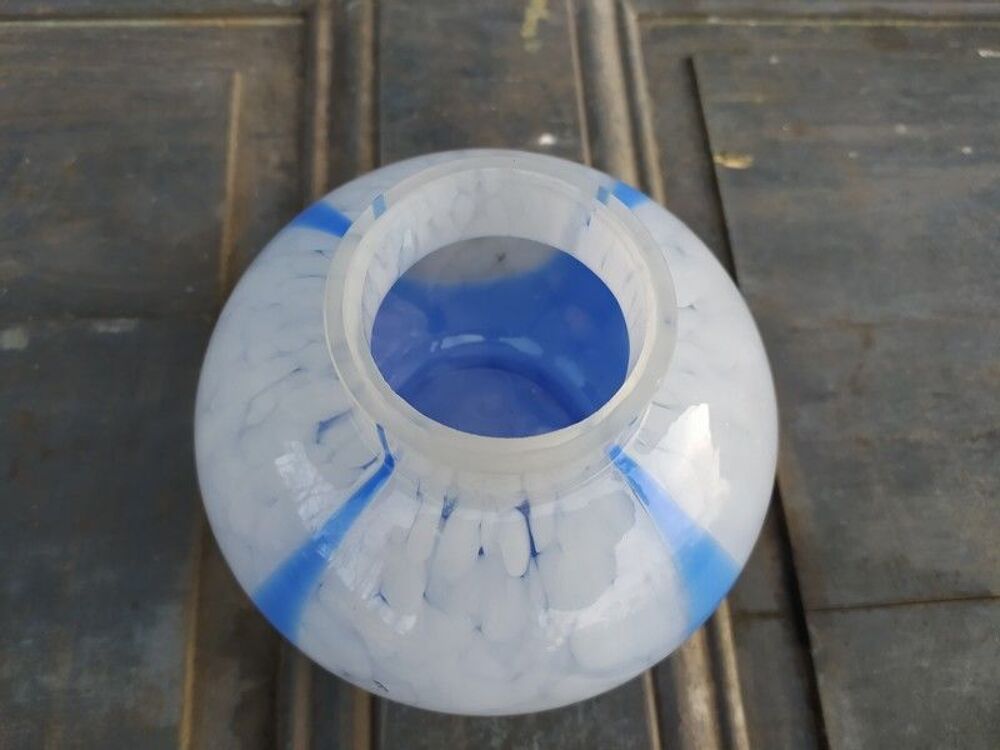 Vase Boule Verre de Clichy vers 1930 Art D&eacute;co 
Décoration