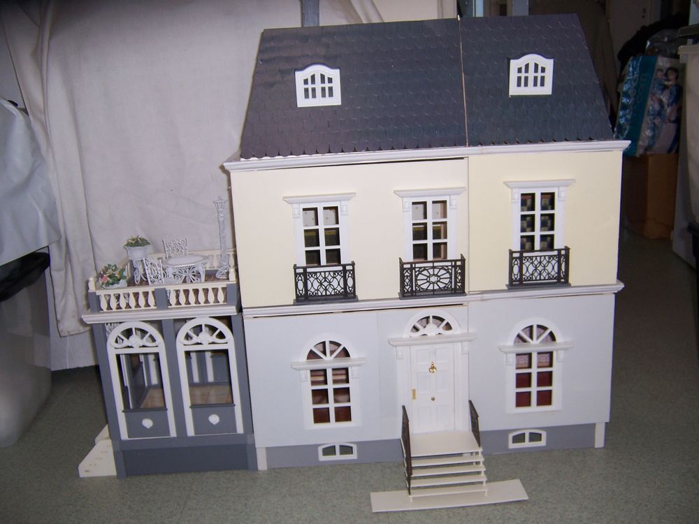 maison de poup&eacute;e DELPRADO Jeux / jouets