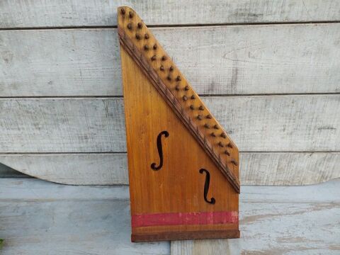 Ancienne Cithare en Bois � 30 Cordes D�but XX�me. 40 Loches (37)