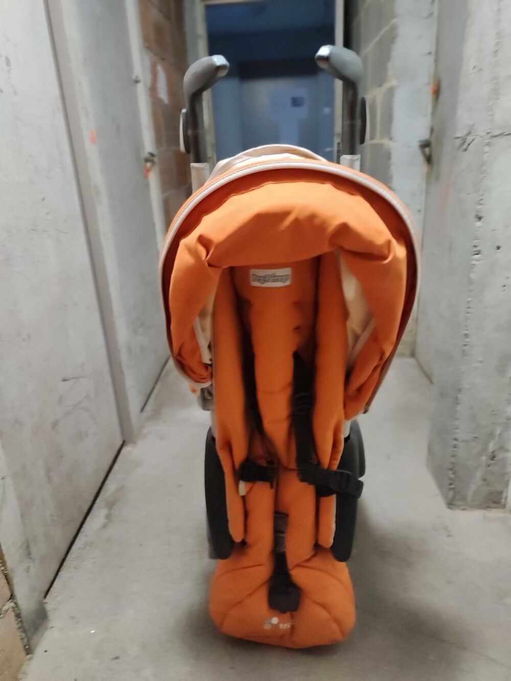 Poussette Landau Si&egrave;ge auto Pu�riculture