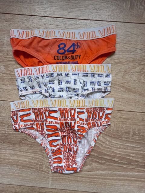 Lot de 3 slips Color & Duty taille 2-3 ans 3 Villiers (86)