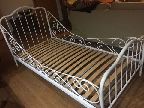 lit métallique blanc enfant 40 Montreuil (93)