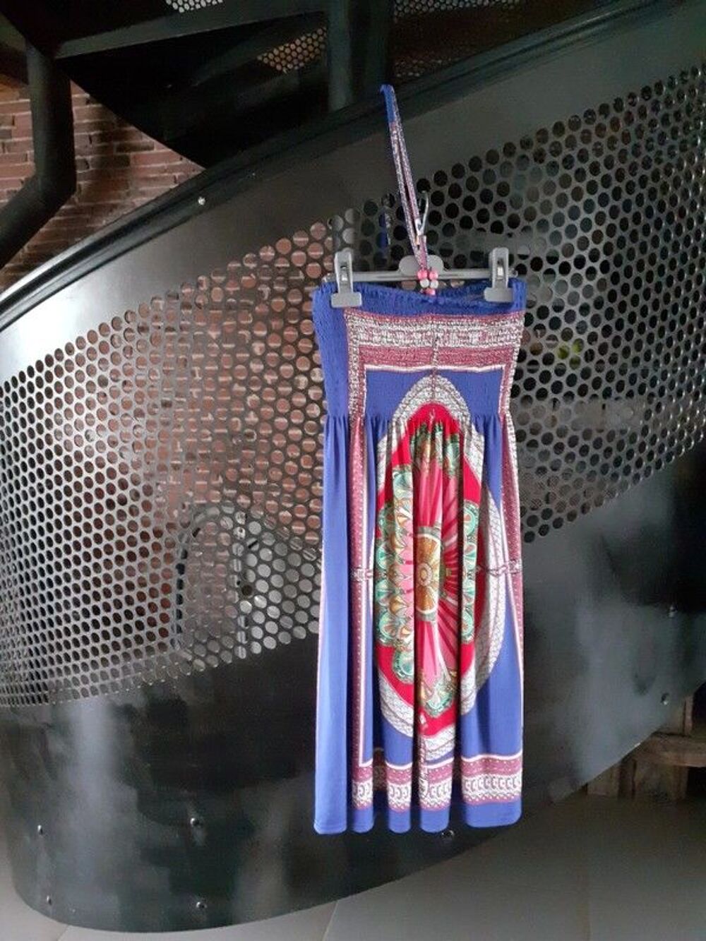 Robe &agrave; motifs Vêtements