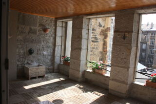 Appartement à louer 7 pièces 210 m²