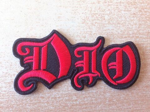cusson brod
ronnie james dio
hard rock band
8,5x4 cm
5 Carnon Plage (34)