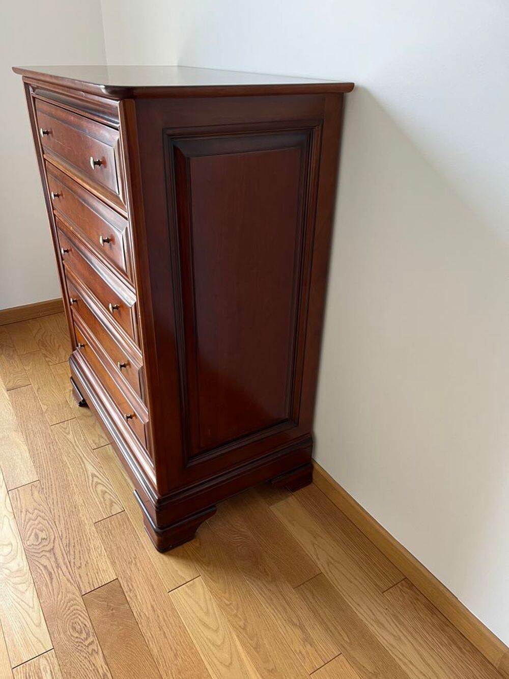 chiffonnier style Louis Philippe Meubles