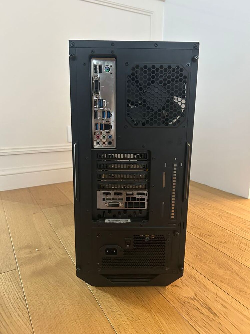 PC Gamer i7?7700 / GTX?1080 / 16?Go RAM / HDD 1?To Consoles et jeux vidéos