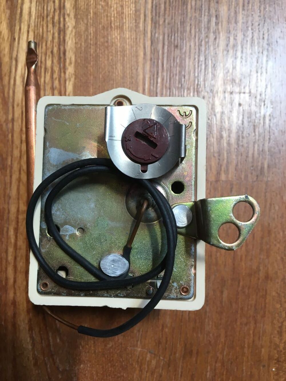 Thermostat chauffe-eau Electroménager
