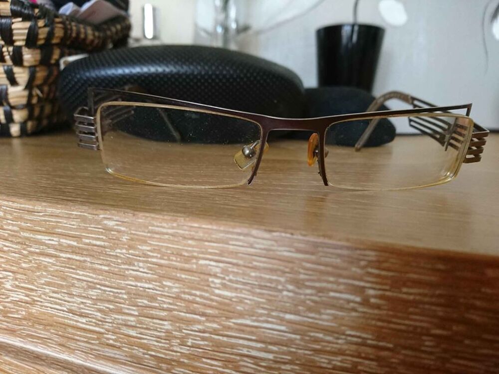 Tr&egrave;s jolies lunettes JF Rey Bijoux et montres