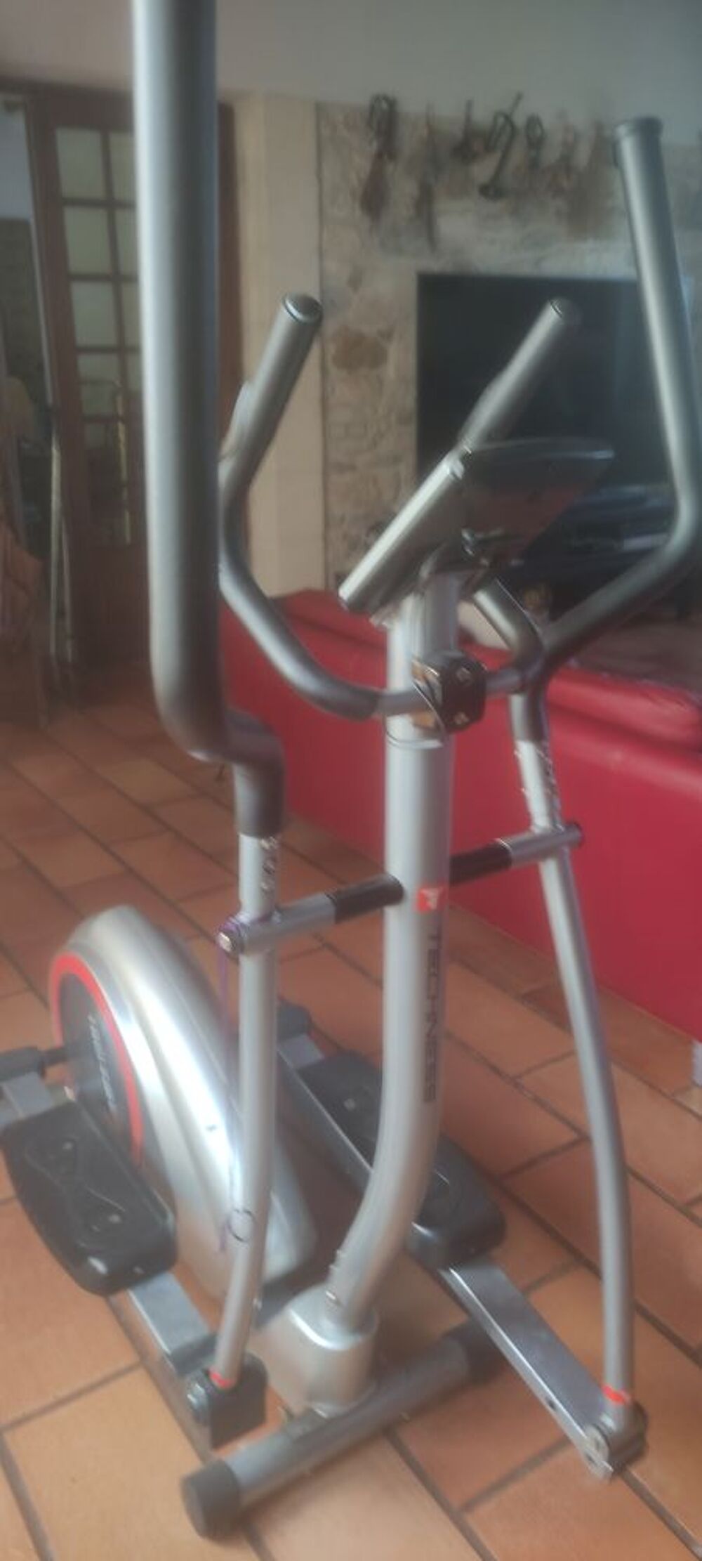 Velo elliptique Techness SE 400 21 programmes 13 Arles