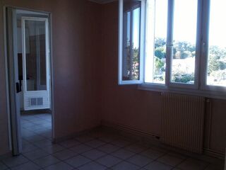  Appartement à louer 4 pièces 63 m²
