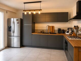  Maison à vendre 8 pièces 165 m²