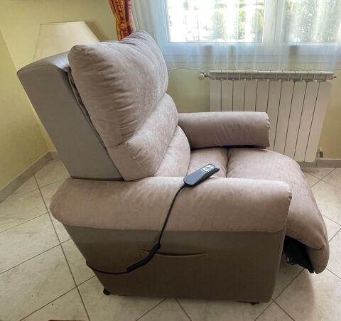 Fauteuil releveur 2 moteurs  COSY UP  600 Saint-Just-Luzac (17)