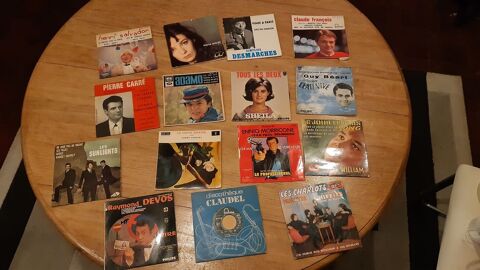 LOT DE 15 DISQUES VINYLES 45 TOURS VINTAGE 15 Saint-Jean-du-Cardonnay (76)