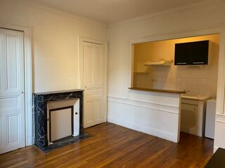  Appartement à louer 1 pièce 27 m²