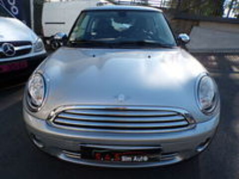 One Hatch 1.4i - 95 A 2007 occasion 42300 Roanne
