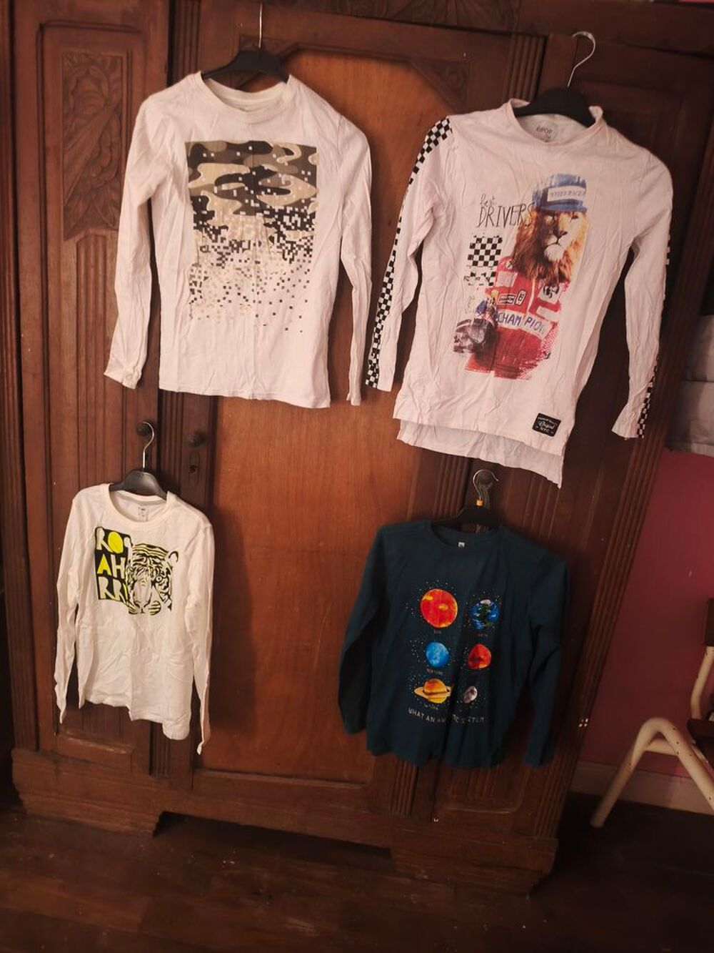 10€ cinq shirt short manche longue taille 12 ans Vêtements enfants