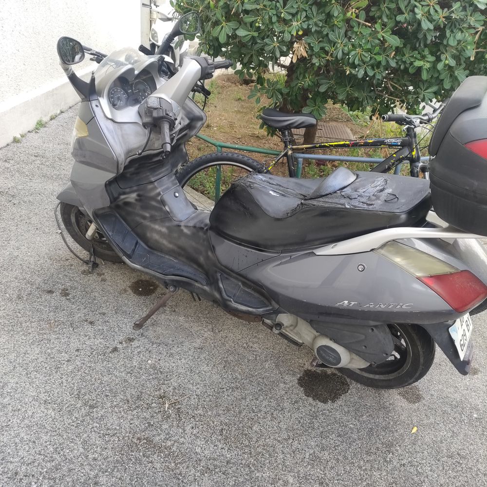 APRILIA 2011 occasion 83200 Toulon