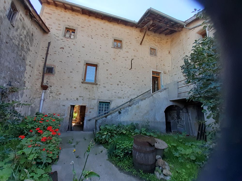 Vente Maison Maison de village 150 m² a restaurer Larajasse