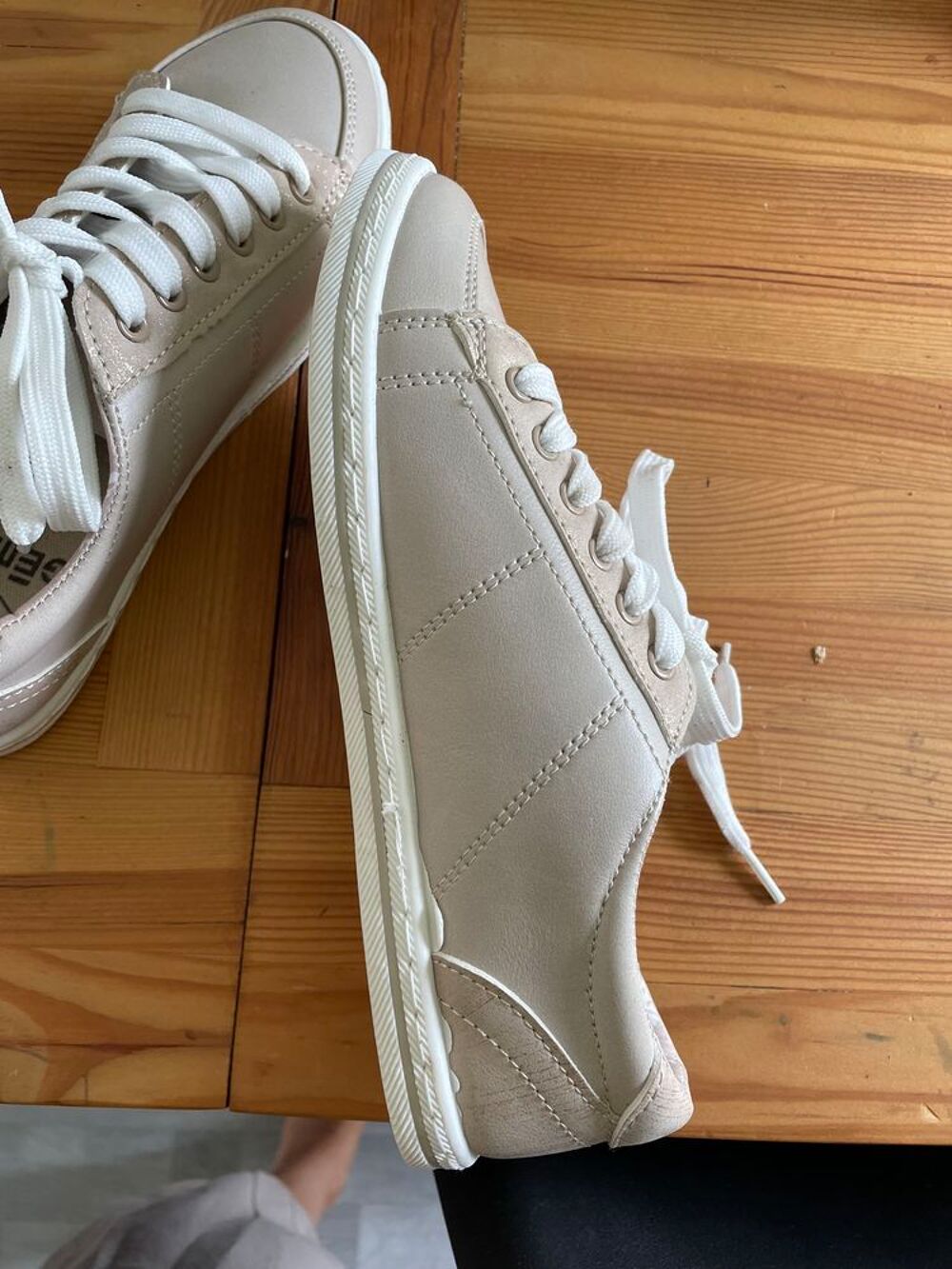 Basket femme taille 37 neuve Chaussures
