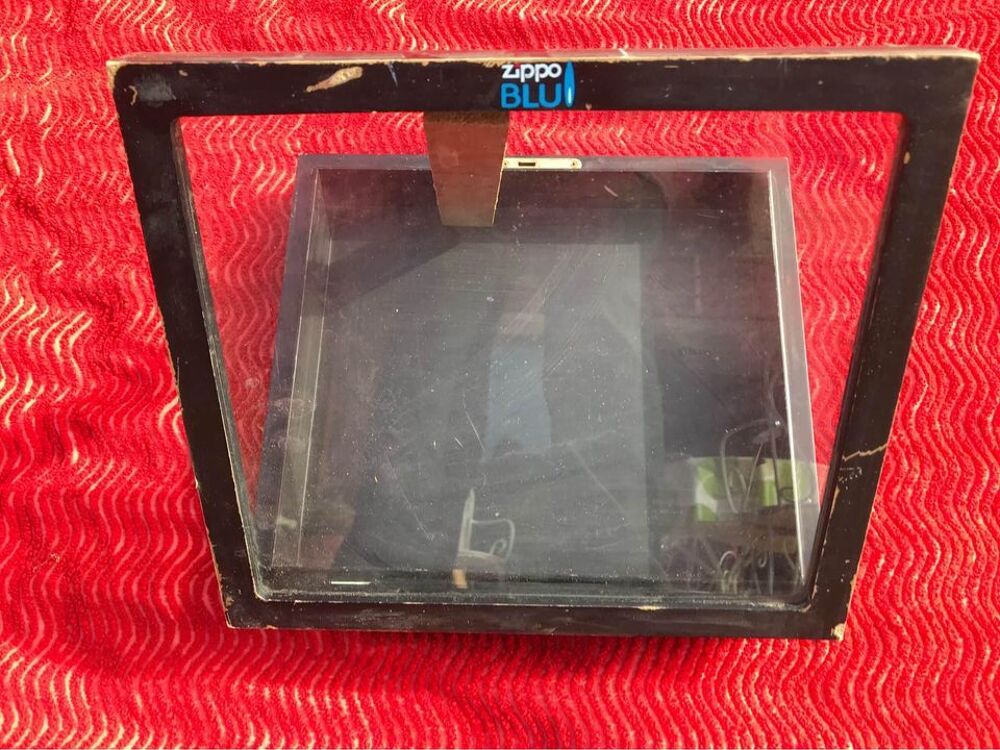 Vitrine Zippo 