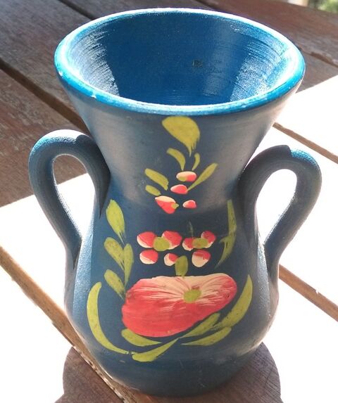 petite poterie  H 10  x D 6 en  cm -1 euro 1 Marseille 9 (13)