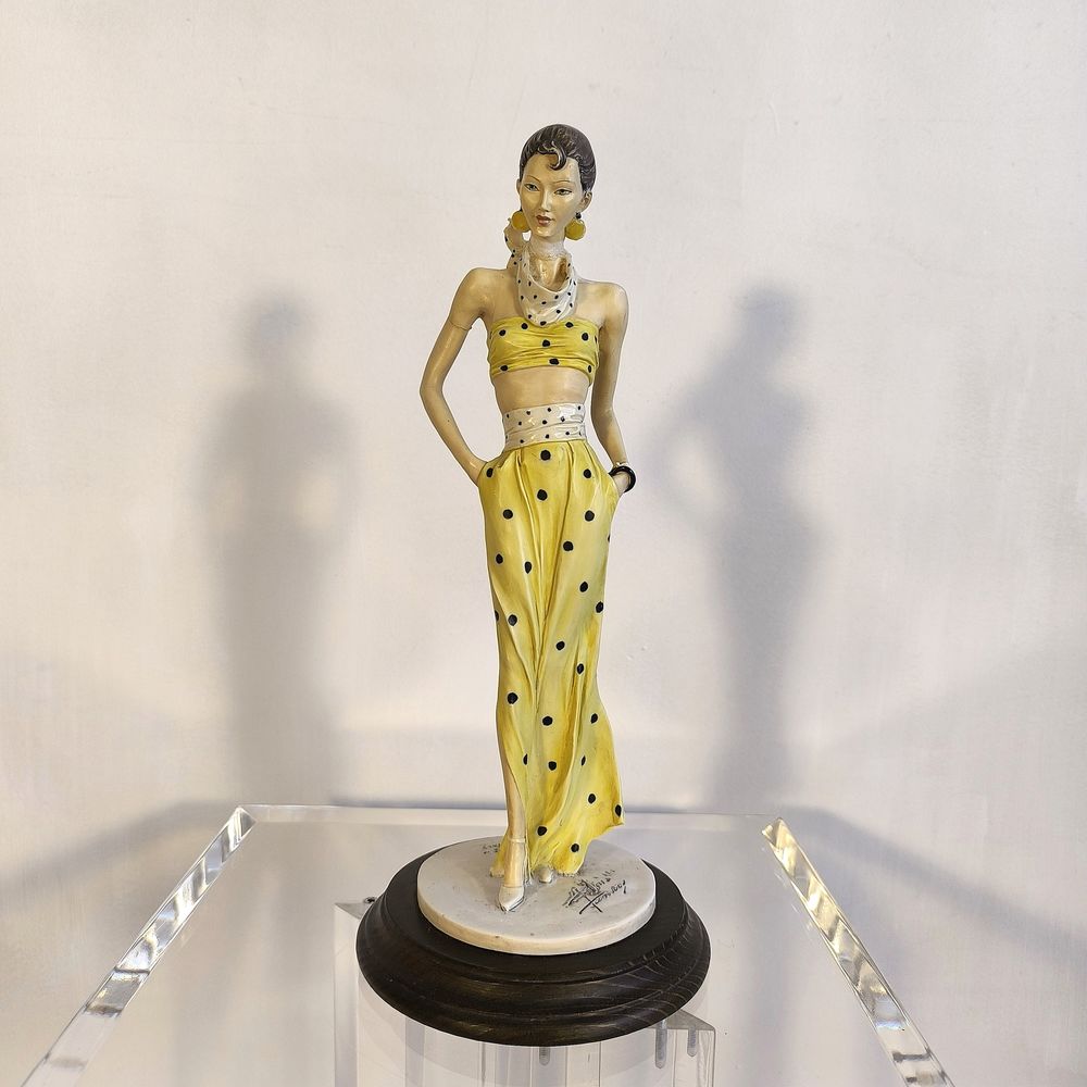 Superbe Grande Statue Vintage "Fashion Lady" par Antoni F. Décoration