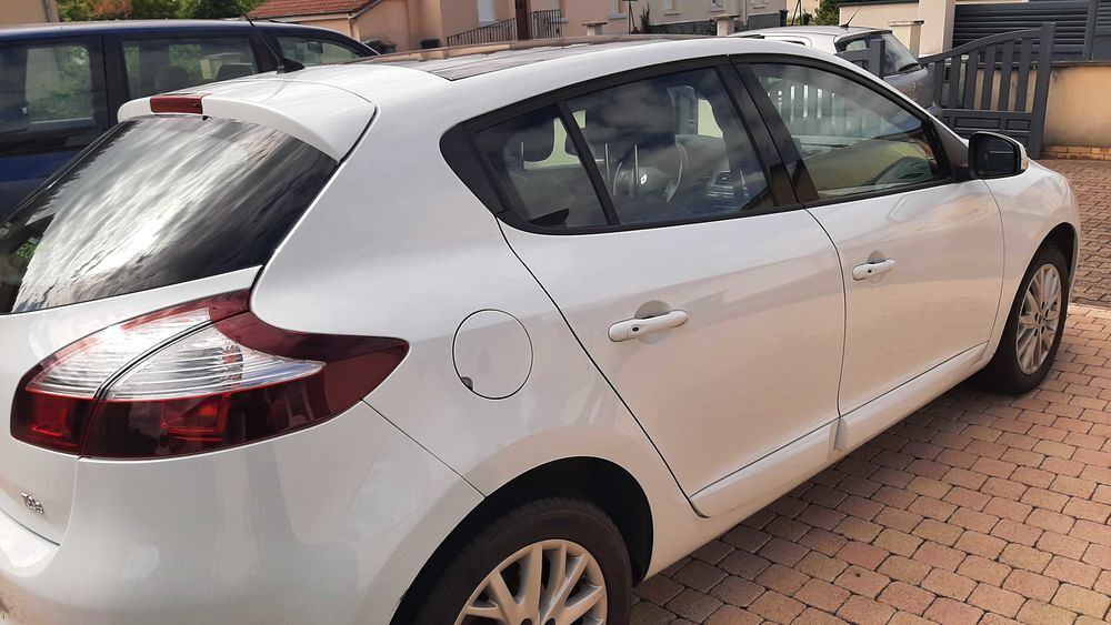 M&eacute;gane 1.4i 16V Air 2015 occasion 63000 Clermont-Ferrand