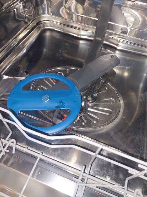 Lave vaisselle 200 Ternay (69)