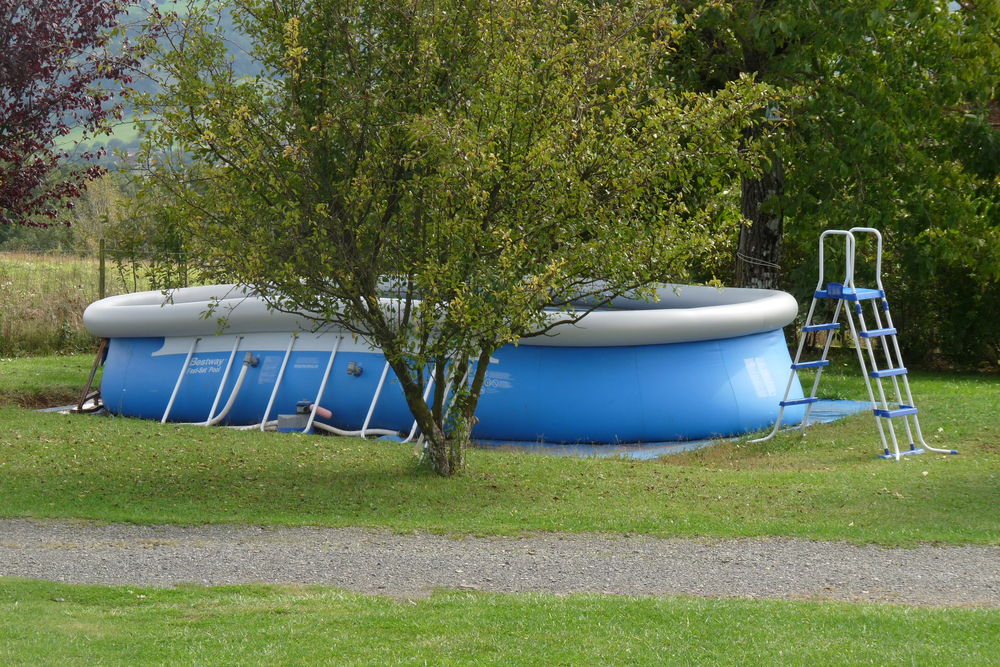 Piscine autoport&eacute;e Jardin