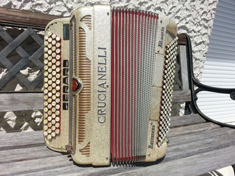 Accordon 
CRUCIANELLI - Nazzareno - Piermaria
0 Torcy (77)