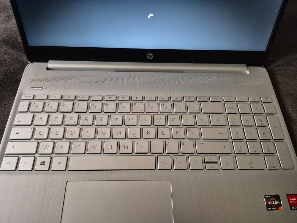 PC portable HP 15s-eq1099nf, PC portable 15? tr&egrave;s bon &eacute;tat Matériel informatique