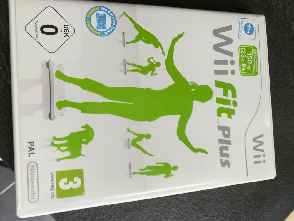 PLANCHE WII PLUS + JEU Consoles et jeux vidéos